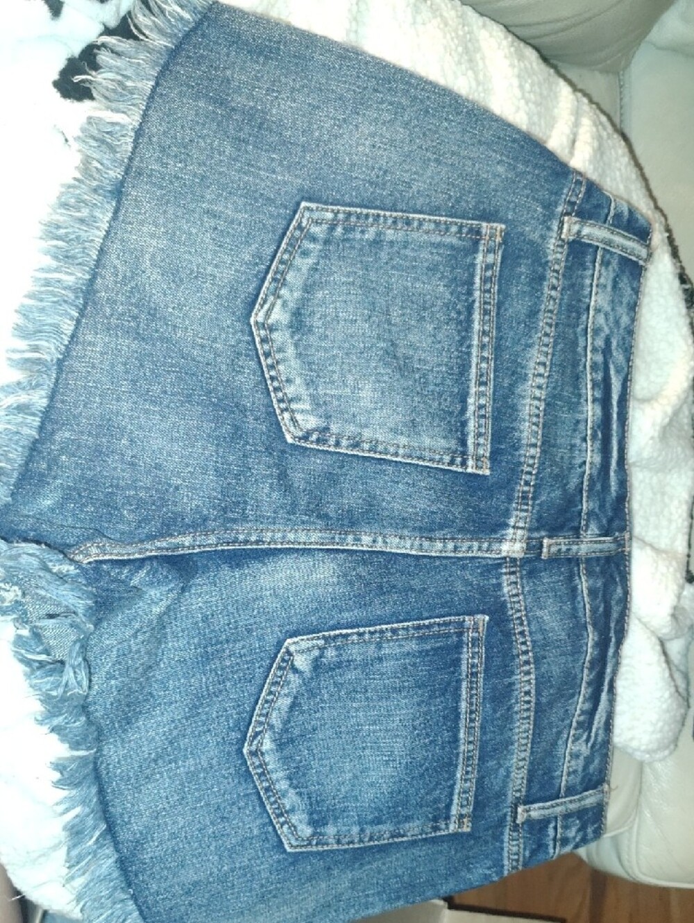 Jeans Subcategory Identification - Picture 3 of 3